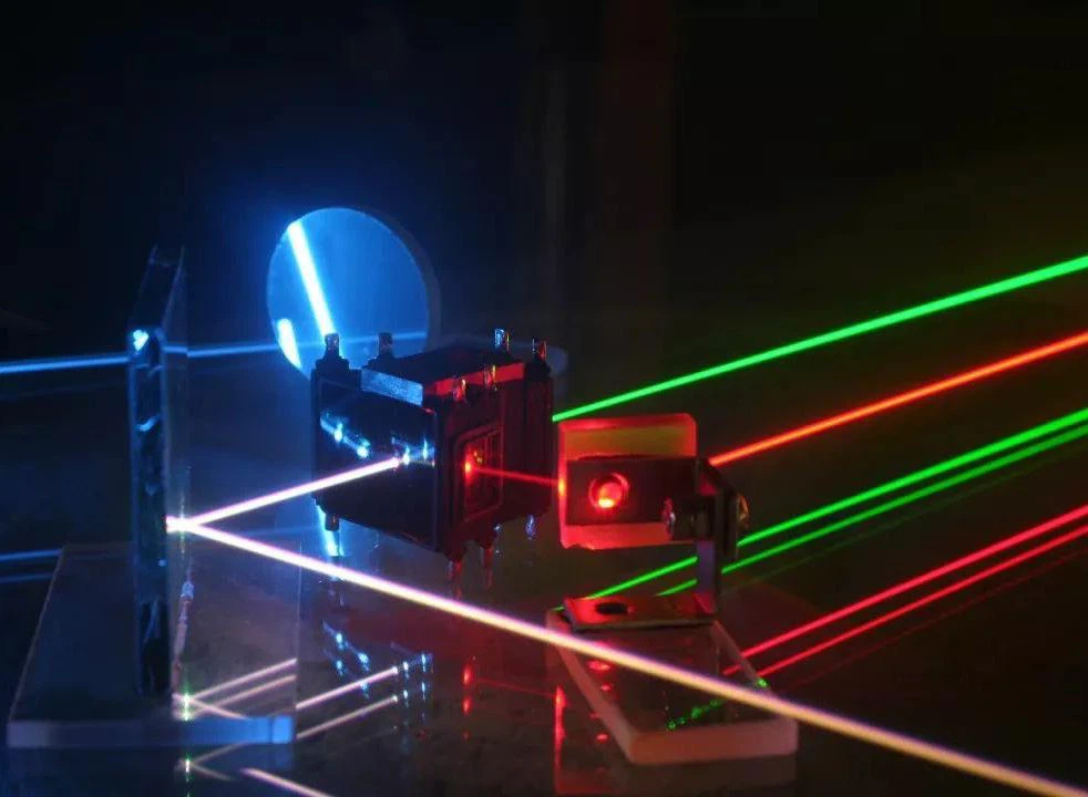 Puterea și energia laserului ultra-rapid se îmbunătățesc constant-LASER World...