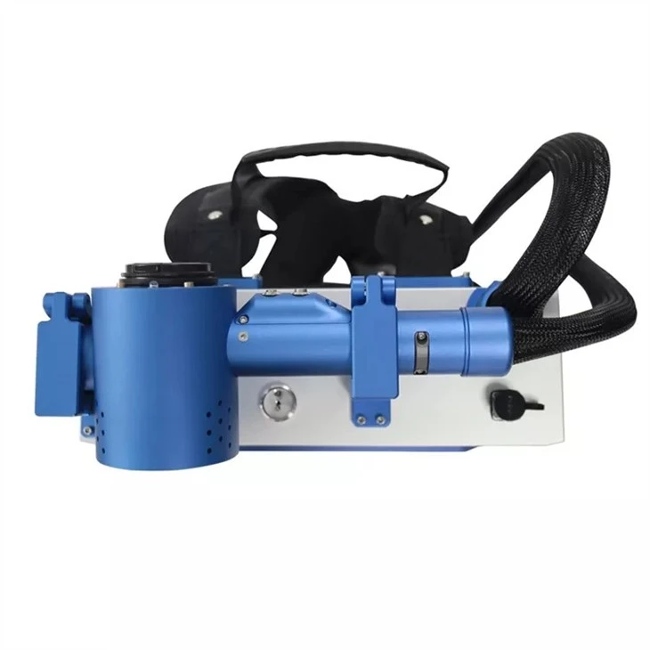 100W Backpack Type Pulsed Laser Cleaning Machine For Rust Removal.