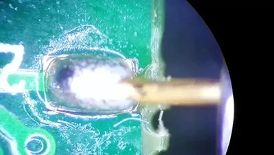Aplicarea tehnologiei de lipit cu laser în domeniul lipirii electronice de pr...